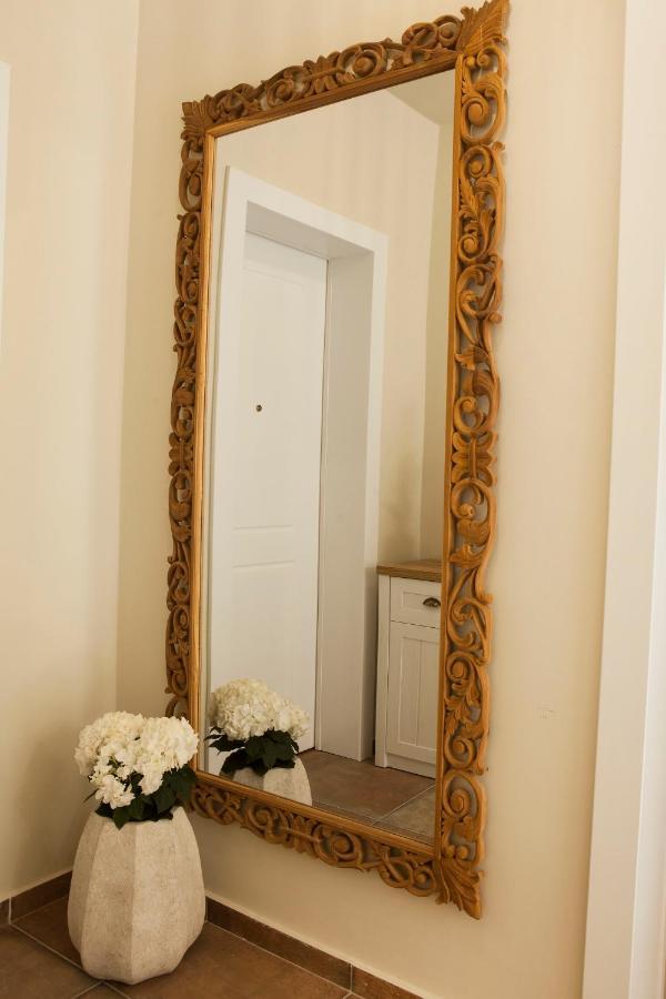 Lovely 1St Fl. Apt, With Balcony In Pagrati Athènes Extérieur photo