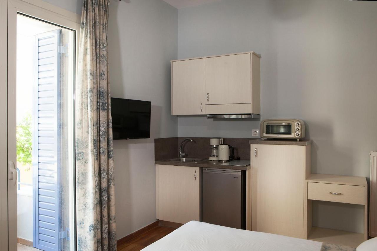 Lovely 1St Fl. Apt, With Balcony In Pagrati Athènes Extérieur photo