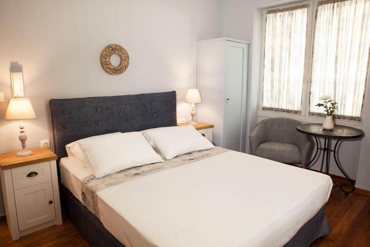 Lovely 1St Fl. Apt, With Balcony In Pagrati Athènes Extérieur photo